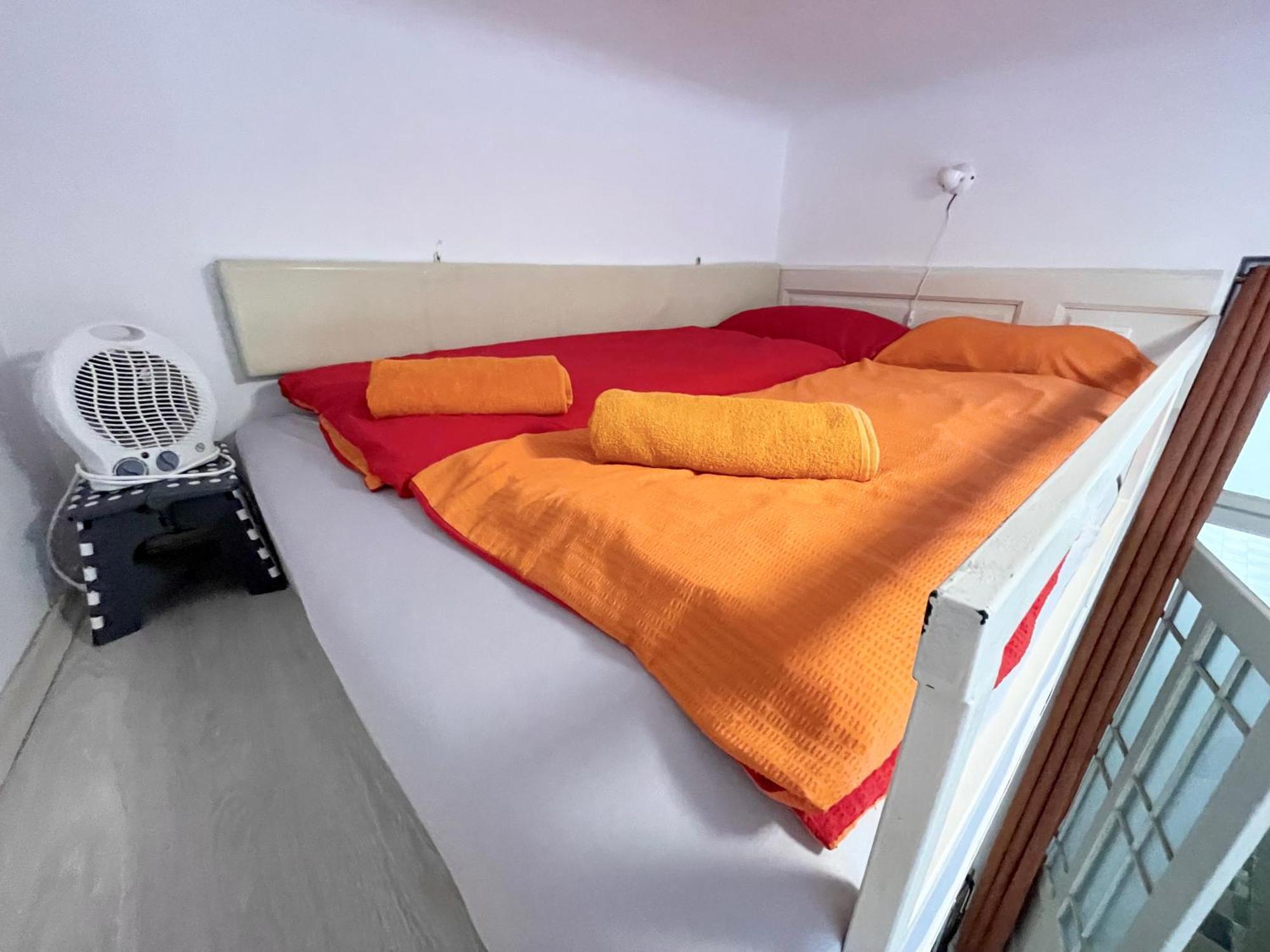 Junior Orange Apartment Next To Danube بودابست المظهر الخارجي الصورة