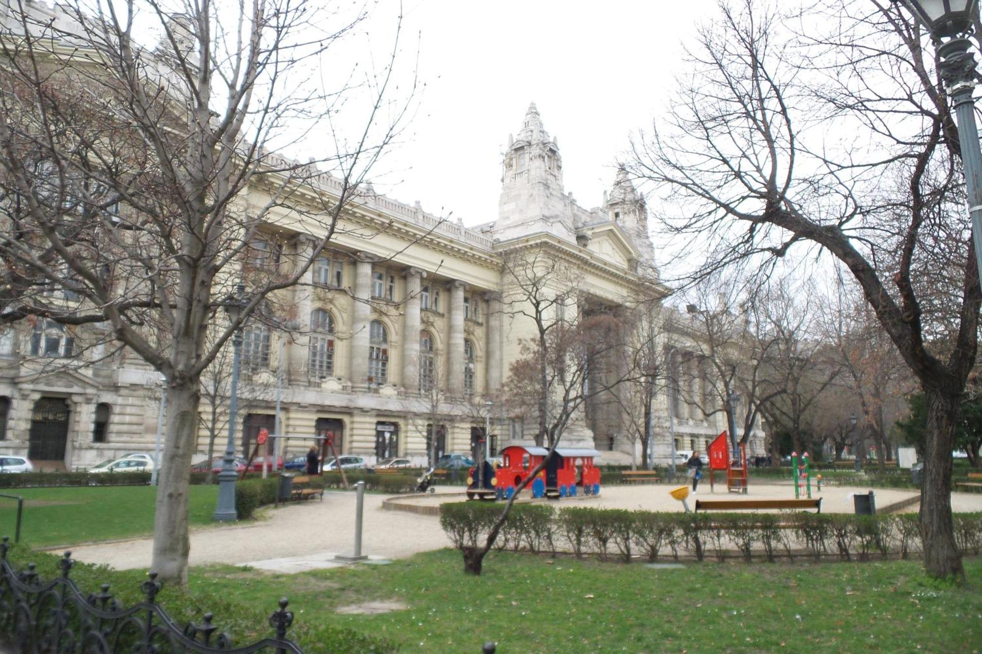 Junior Orange Apartment Next To Danube بودابست المظهر الخارجي الصورة