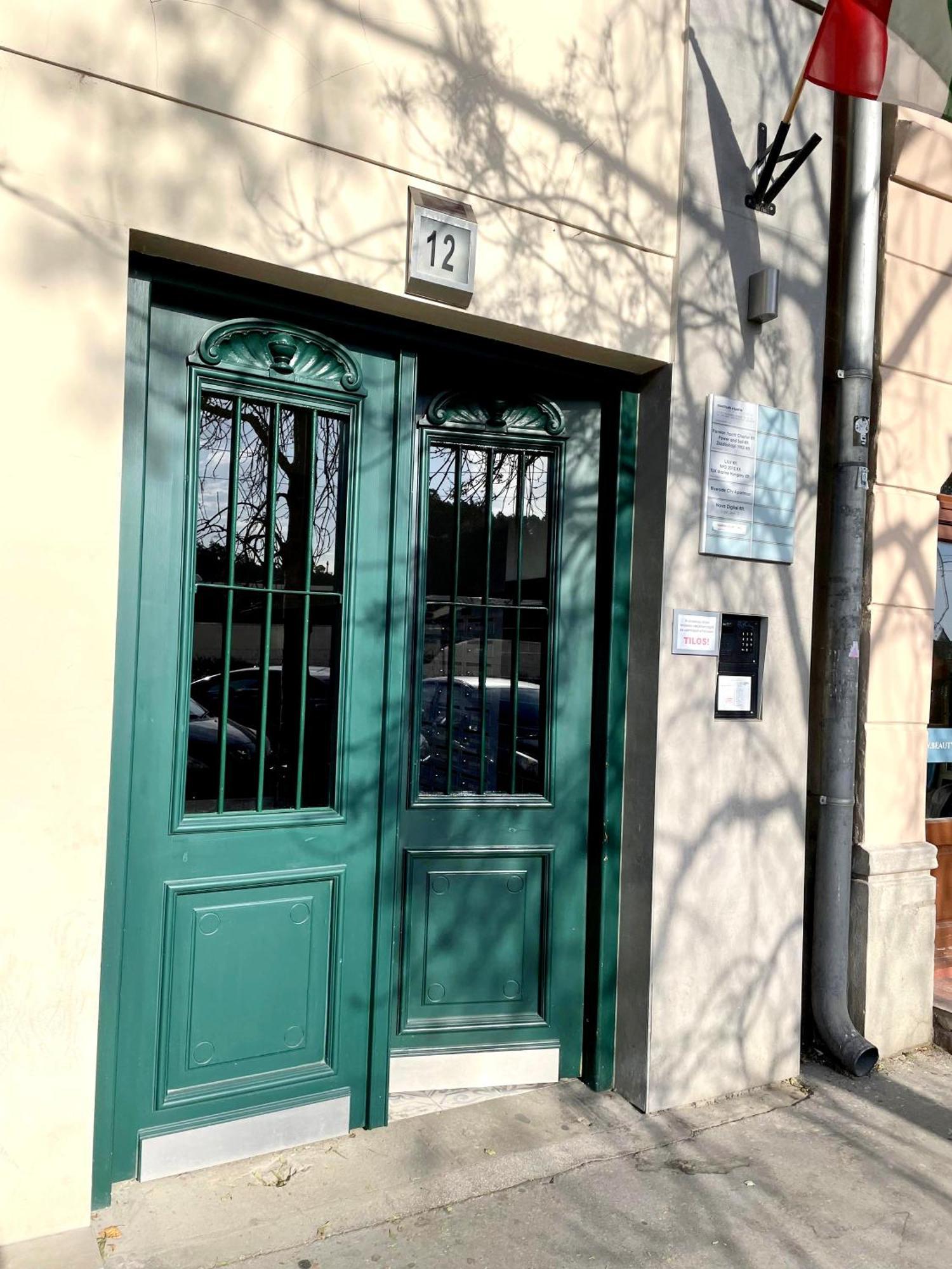 Junior Orange Apartment Next To Danube بودابست المظهر الخارجي الصورة